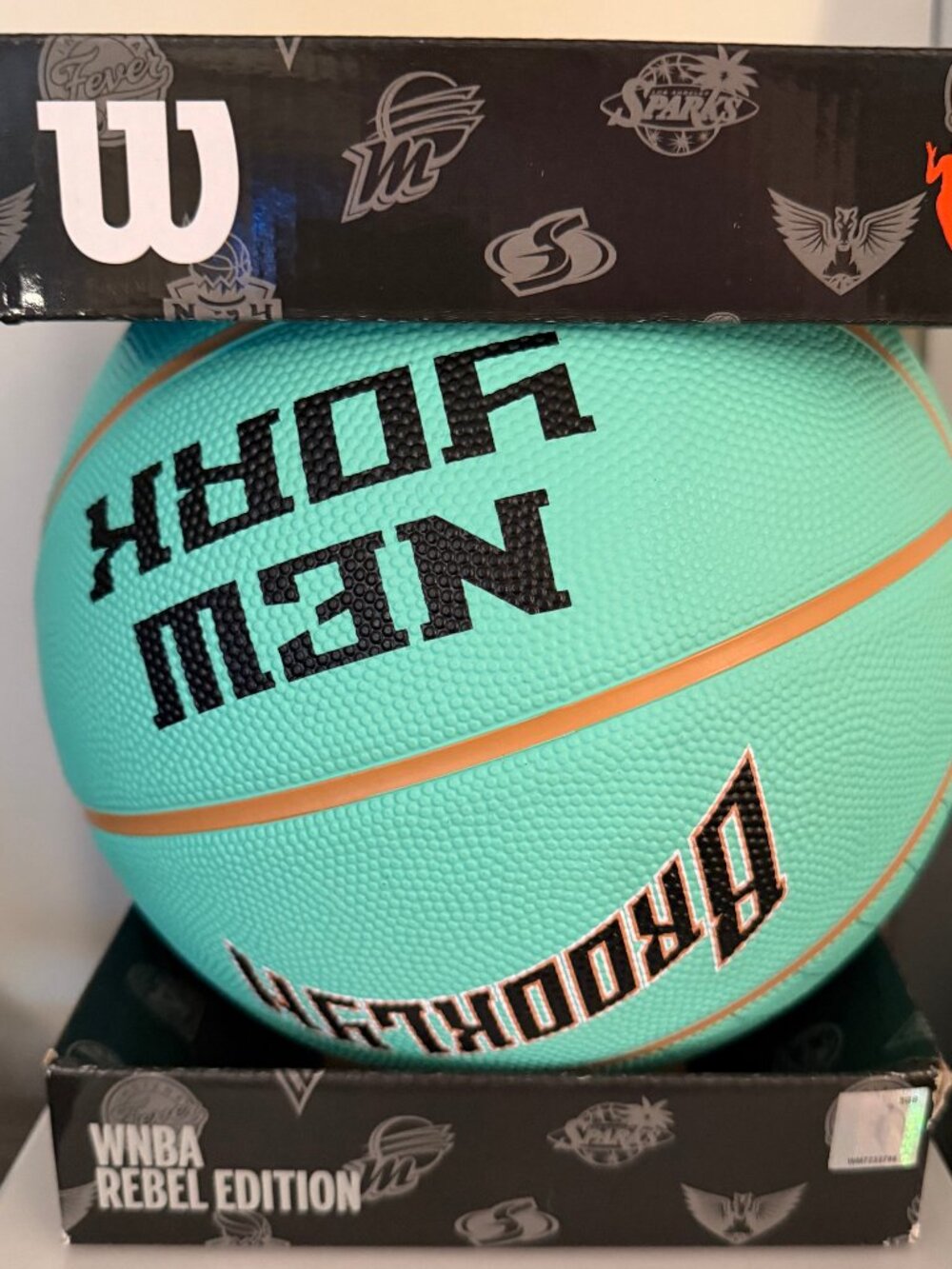 New York City Liberty WNBA 2026 Rebel Edition Basketball Brooklyn Size 6 Wilson
